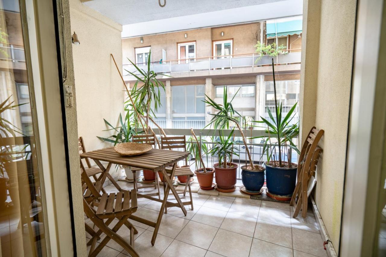 Ampelokipi Metro St. 2 Bedrooms 6 Pers. Apartment Atina Dış mekan fotoğraf